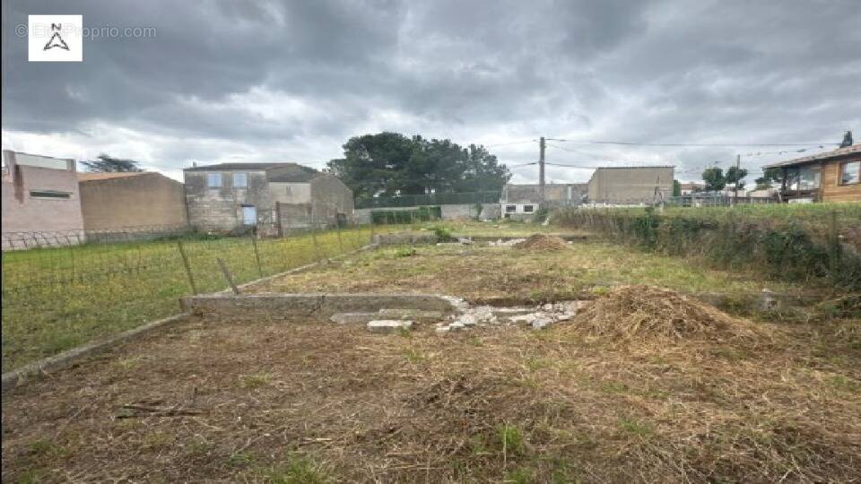 Terrain à VENTENAC-EN-MINERVOIS