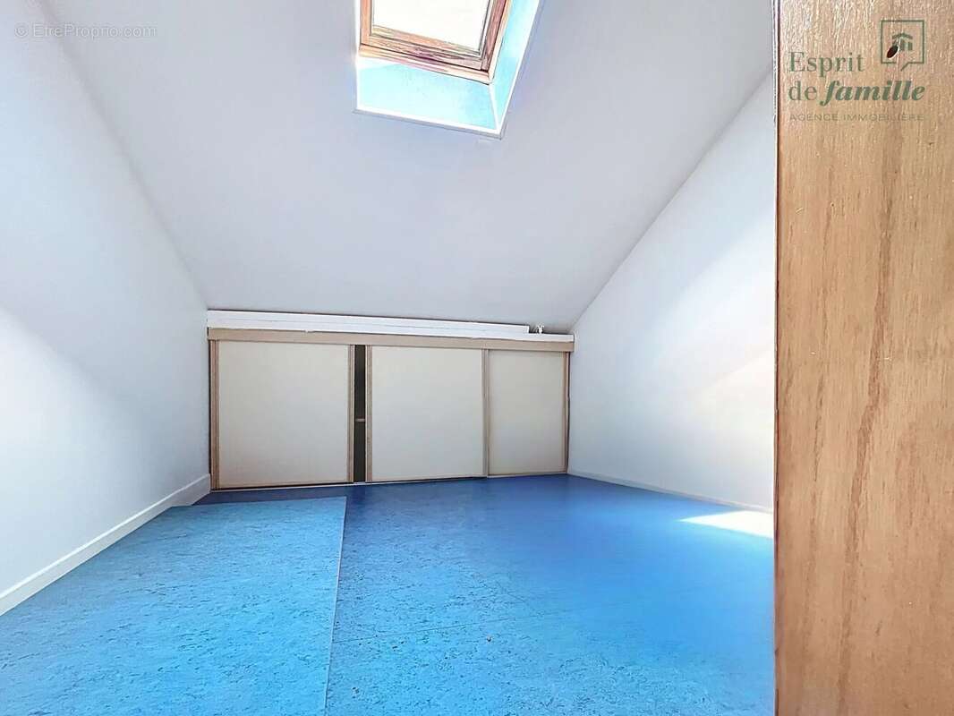 Au coeur de Sathonay Camp, T2 de 52,42m2, vendu loué - photo 11