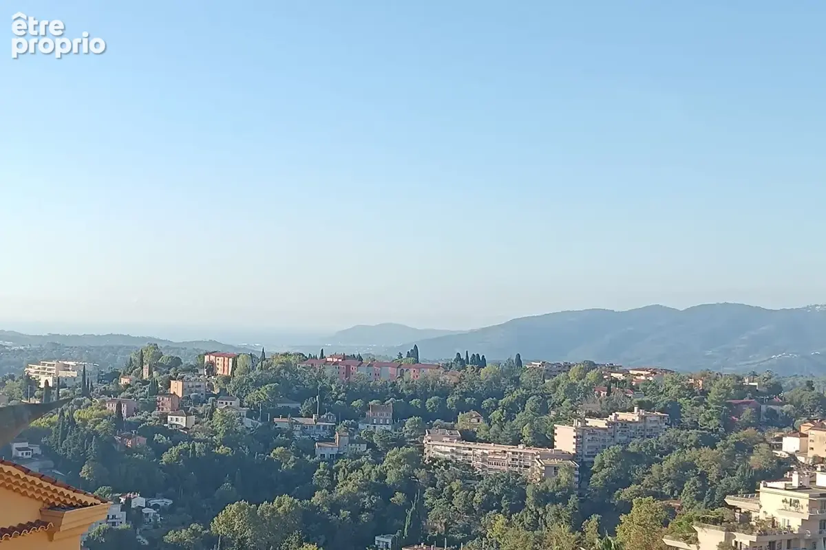 Photo Appartement à Grasse au prix de 145 000€