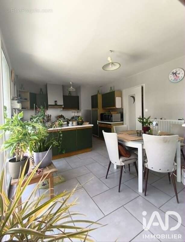 Maison 156 m² à Bazoges-En-Pareds  - photo 4