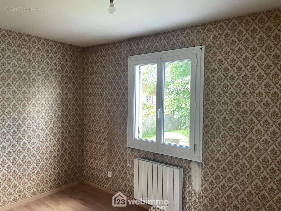 Chambre - Maison à SAINT-VINCENT-SUR-JARD