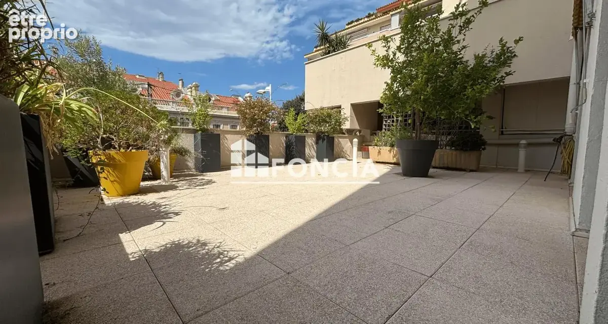 Perpignan proche place de catalogne t4 +cave+parking - photo 2