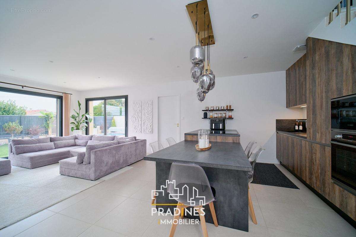 Maison à CHONAS-L&#039;AMBALLAN