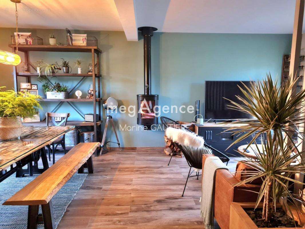 Maison à SAINT-MELOIR-DES-ONDES