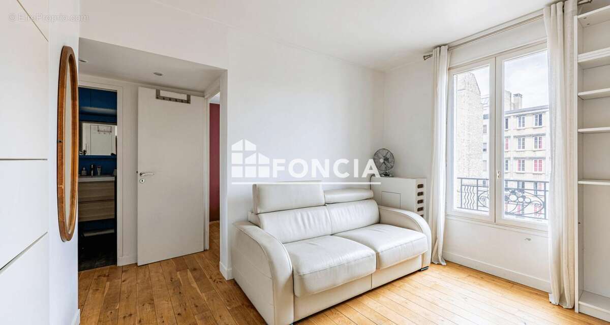 Appartement à PARIS-15E