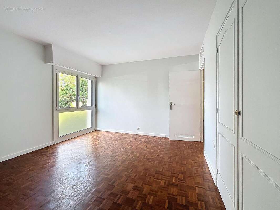 Photo 8 - Appartement à LE VESINET