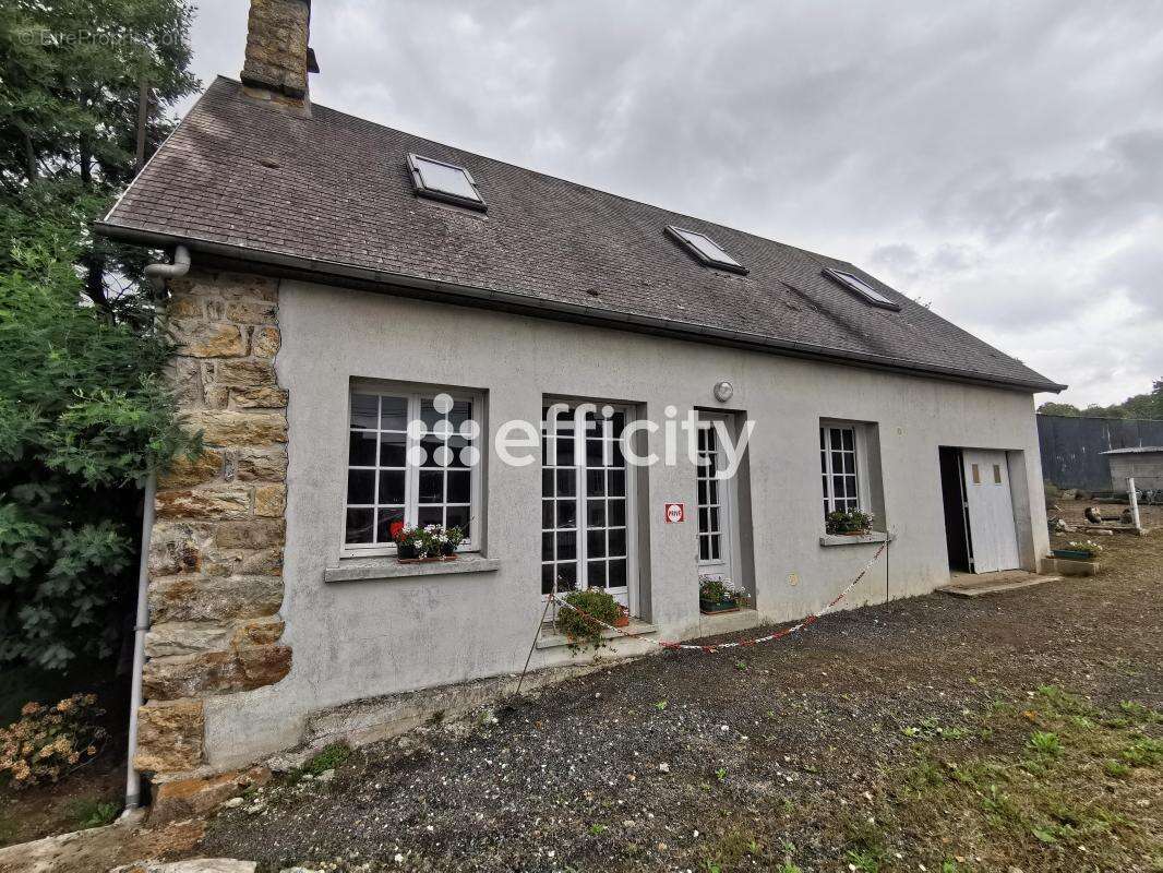 Maison à MORTAIN