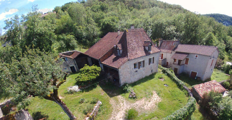 Propriete à vendre, lot de 3 maisons - photo 4