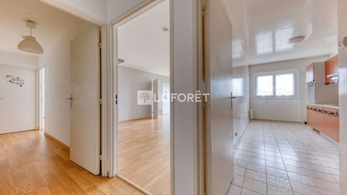 Appartement à ROISSY-EN-BRIE