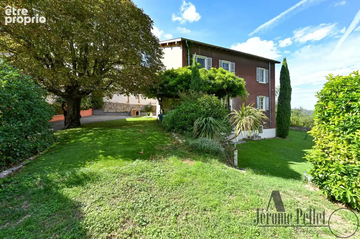 Exclusivité   bien d’exception au cœur du vieux ternay - photo 5