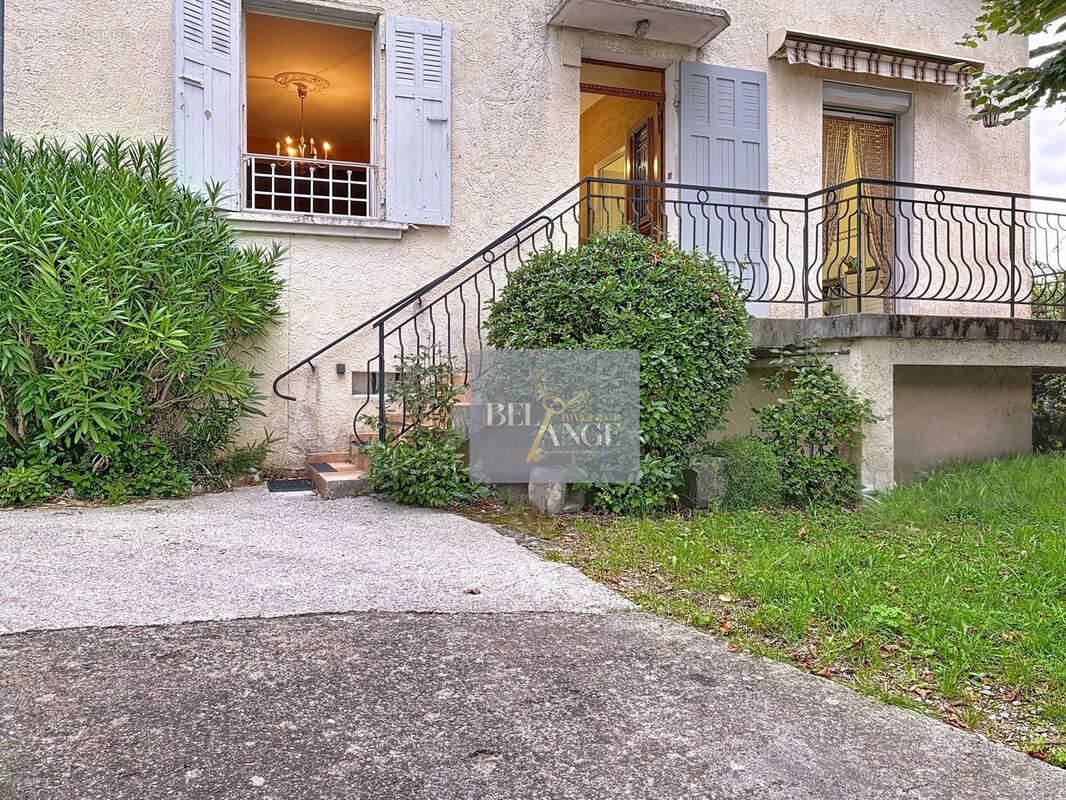 Maison à LAURAC-EN-VIVARAIS