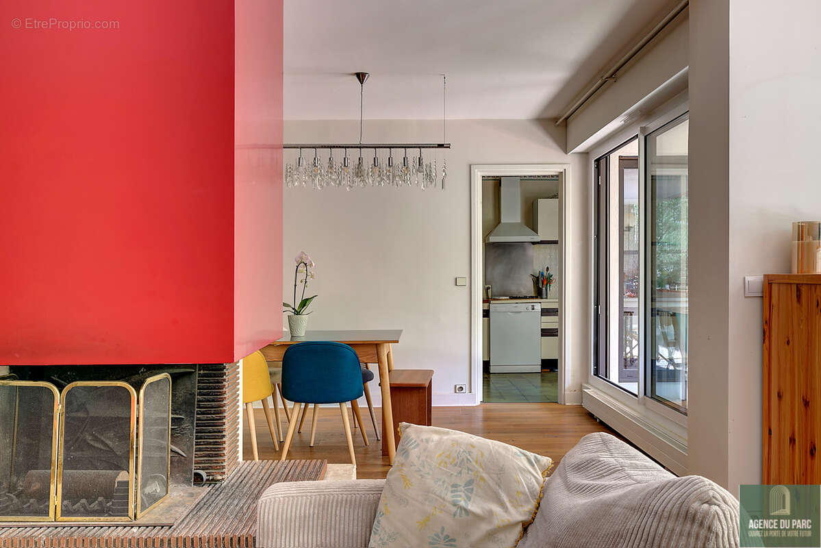 Appartement 111 m2, 2 chambres, cheminée,  balcon/ terrasse de 16 m2, exposition sud, - photo 5