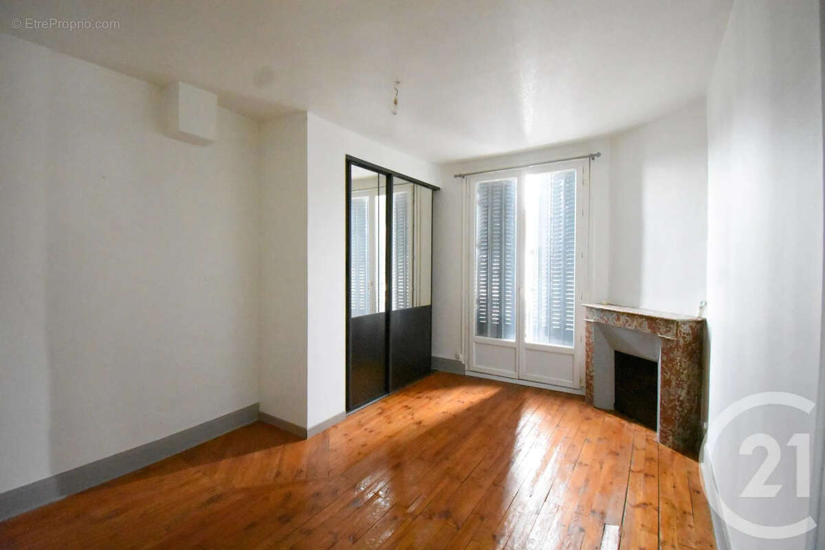 Appartement à BELLERIVE-SUR-ALLIER