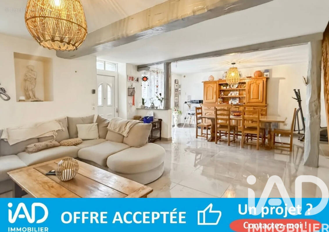 Photo 1 - Maison à SAINT-SEROTIN
