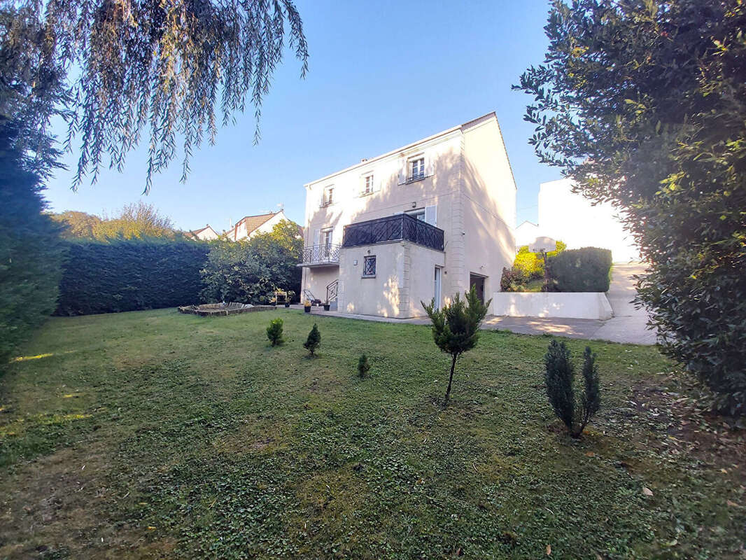Maison à NEUILLY-PLAISANCE
