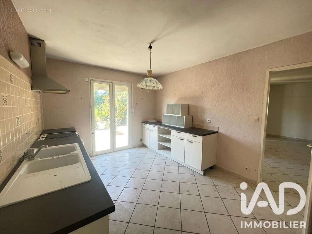 Maison 84 m² à Florensac  - photo 7