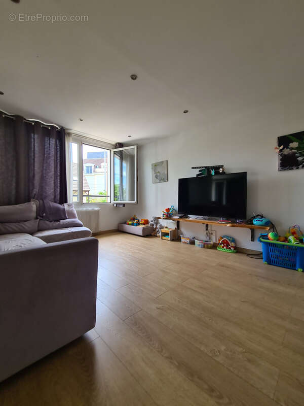 Maison à LE BLANC-MESNIL