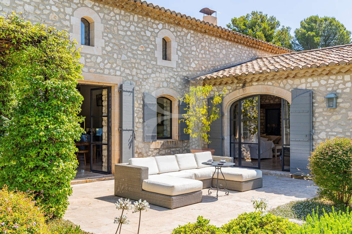 Maison à EYGALIERES