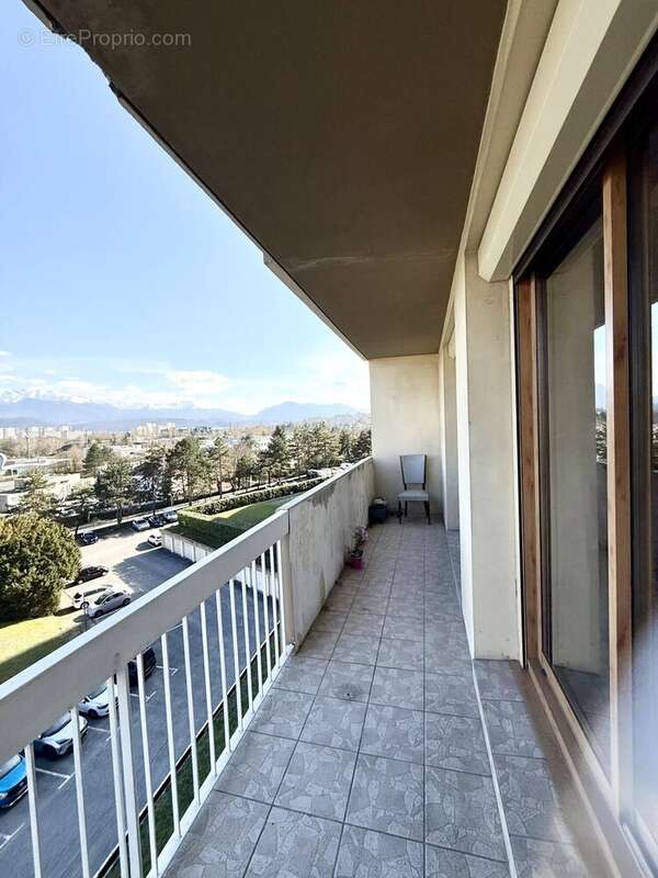 Appartement à SEYSSINET-PARISET