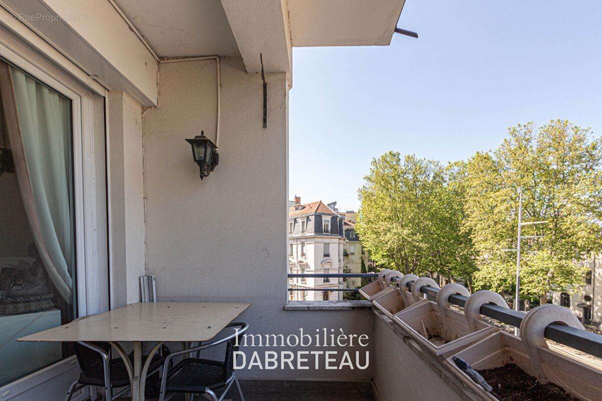 Appartement à LYON-6E