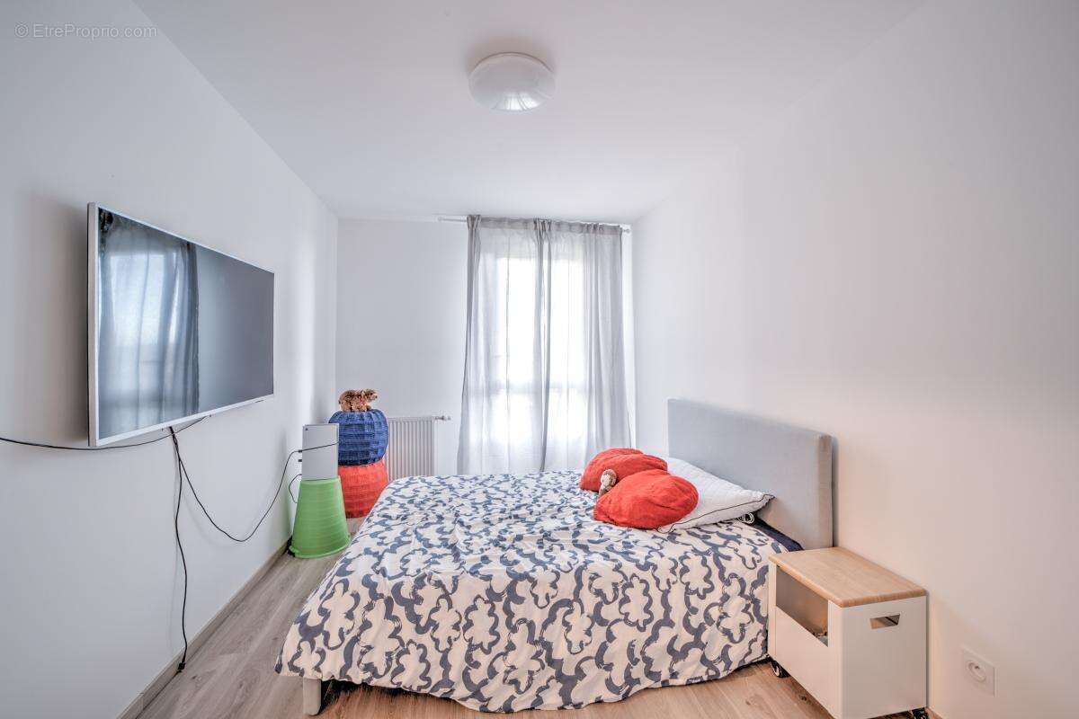 Appartement à CESSY