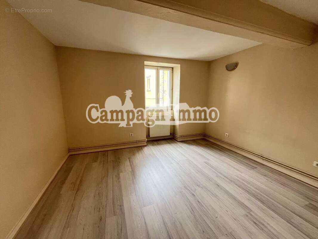 Appartement à PONTCHARRA-SUR-TURDINE