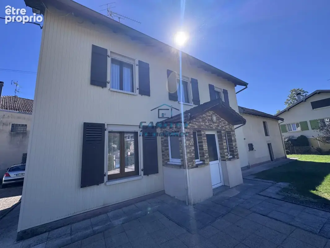 Maison à RONCHAMP