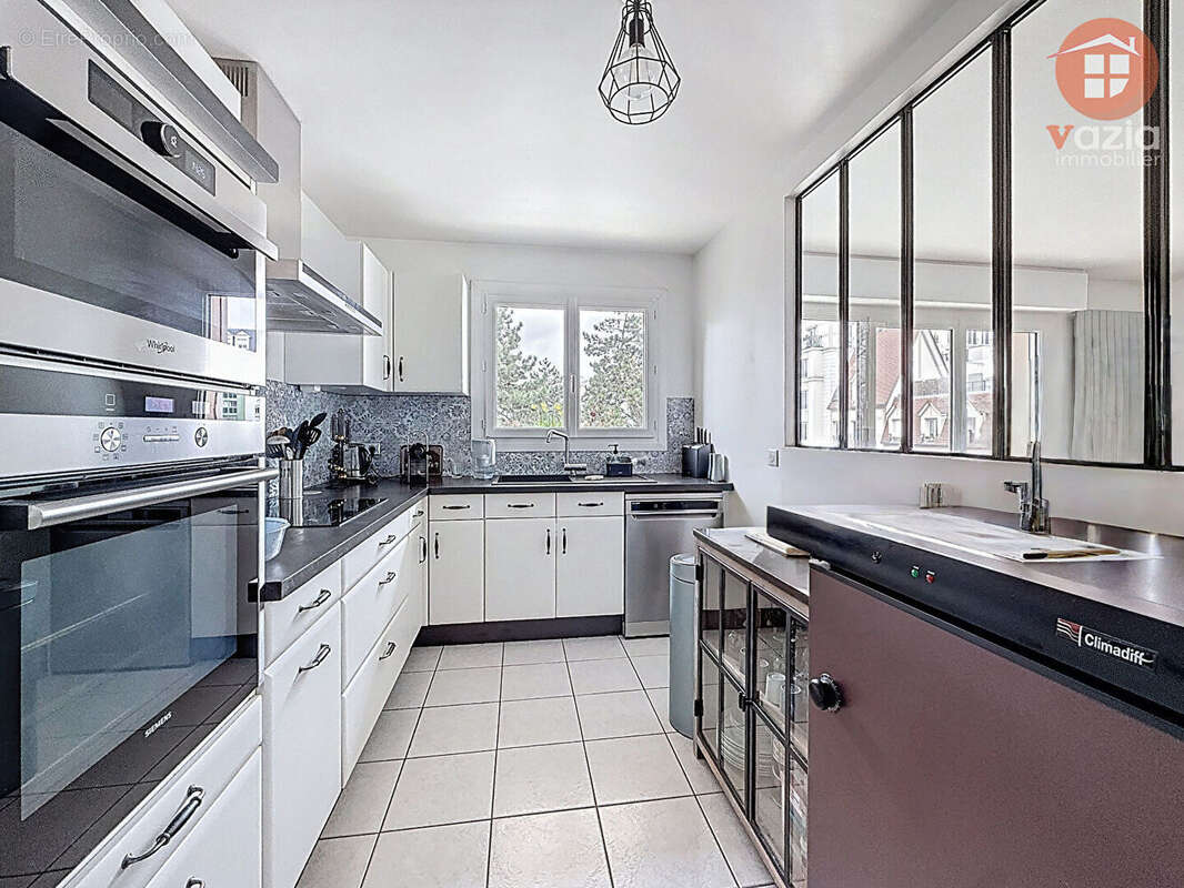 Appartement à SURESNES