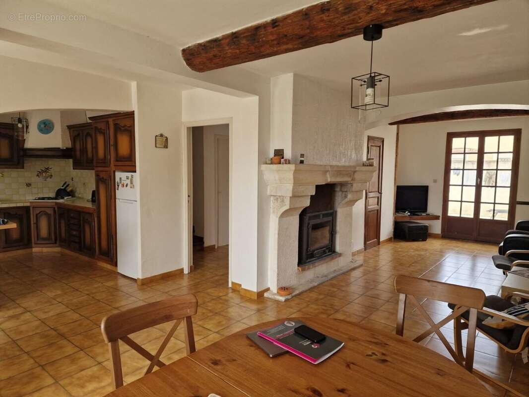 Maison à BESSAN