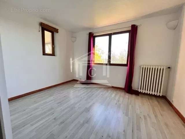 Maison à MONTAUROUX