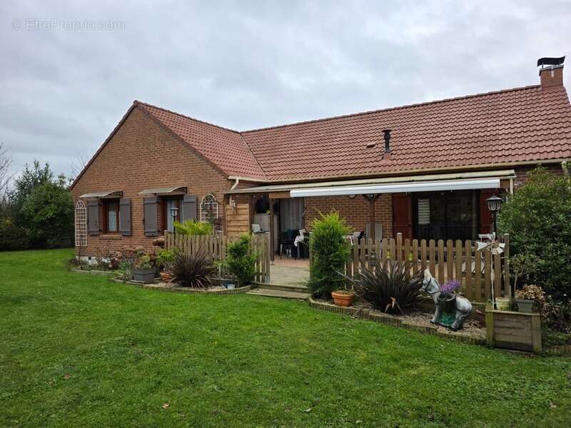 Maison à GUEMAPPE