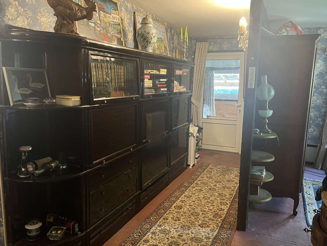 Autre à COULANGES-LES-NEVERS