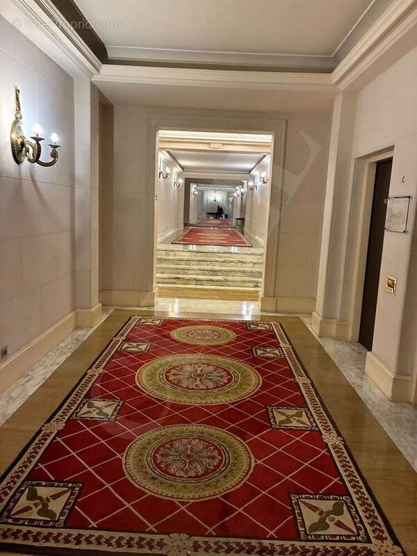 Appartement à PARIS-8E