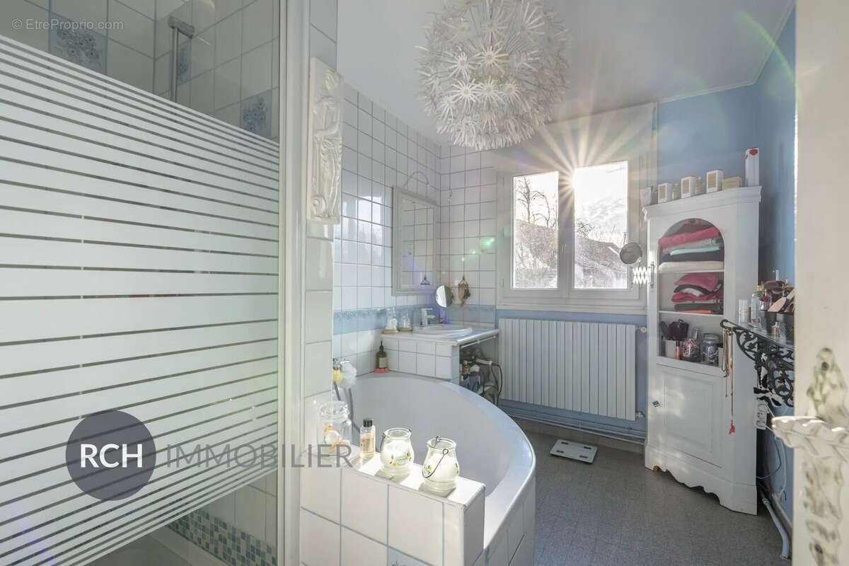 Maison à MONTFORT-L'AMAURY