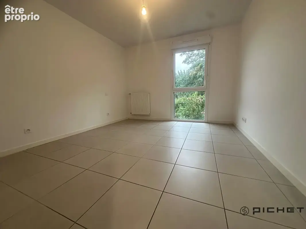 À Vendre Pessac Noès Appartement T3 avec Terrasse et Parking - photo 4