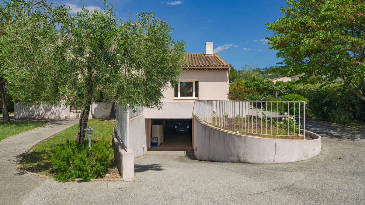 Maison à MOUANS-SARTOUX
