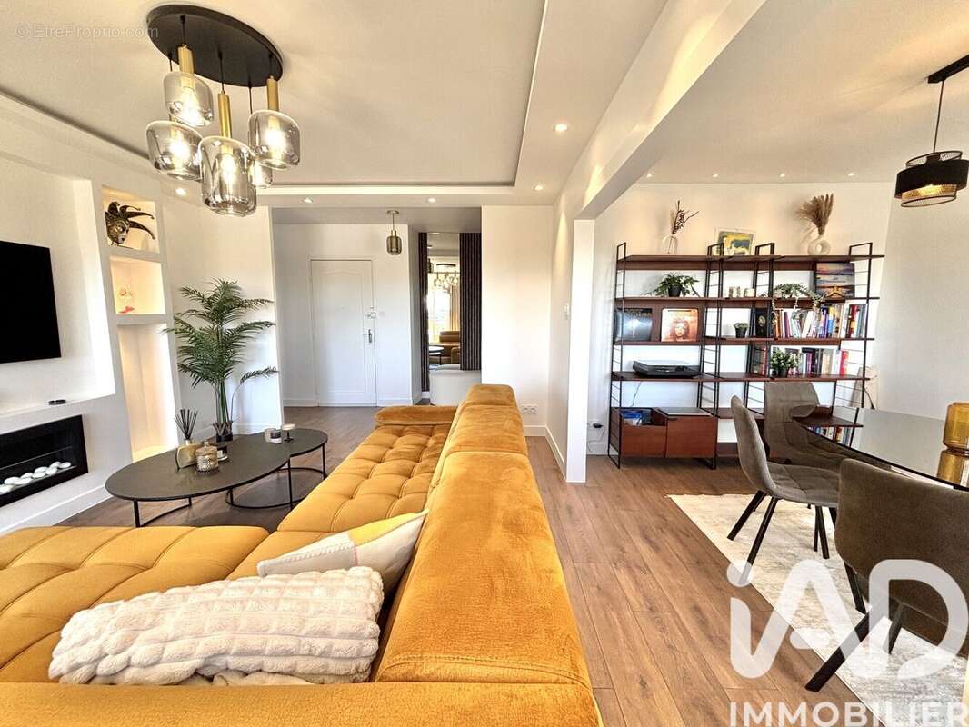Photo 8 - Appartement à FLEURY-LES-AUBRAIS