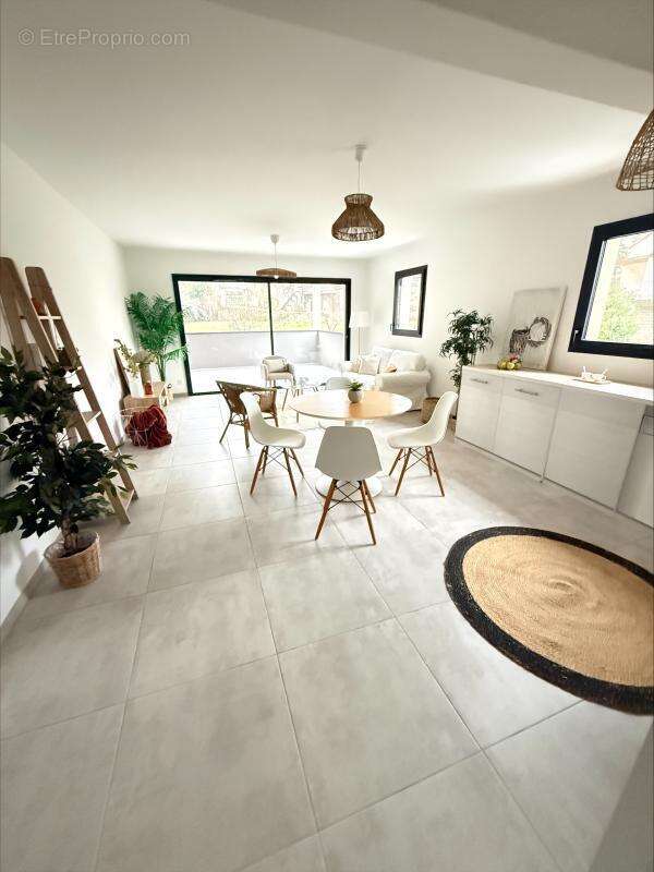 Appartement à AUBENAS