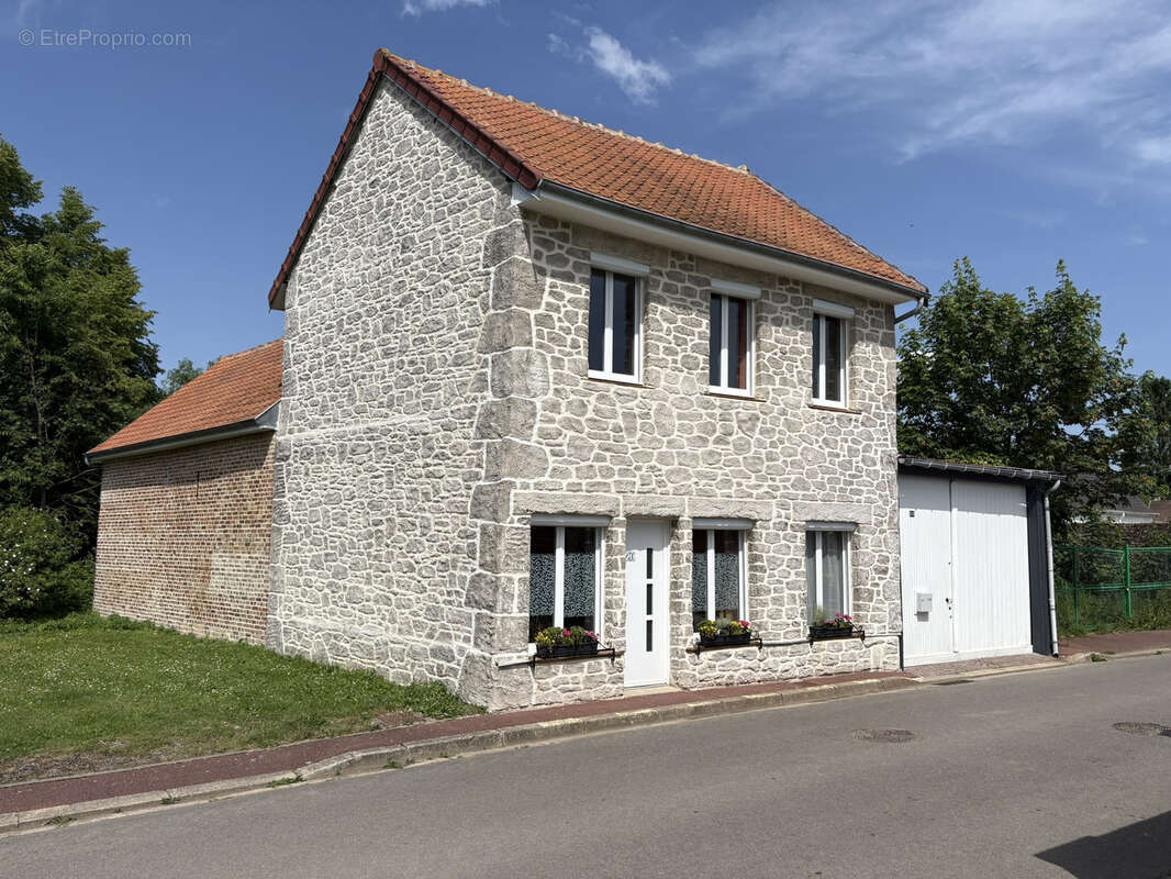 Maison à HALLENCOURT