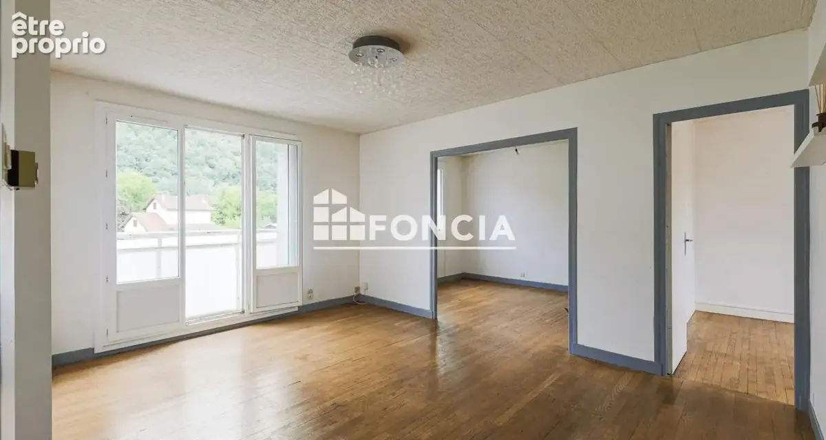 Appartement à GIERES