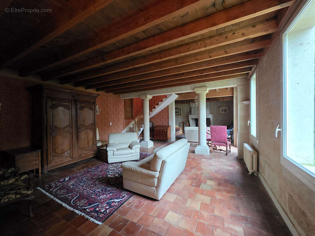 Maison à SAINT-EMILION