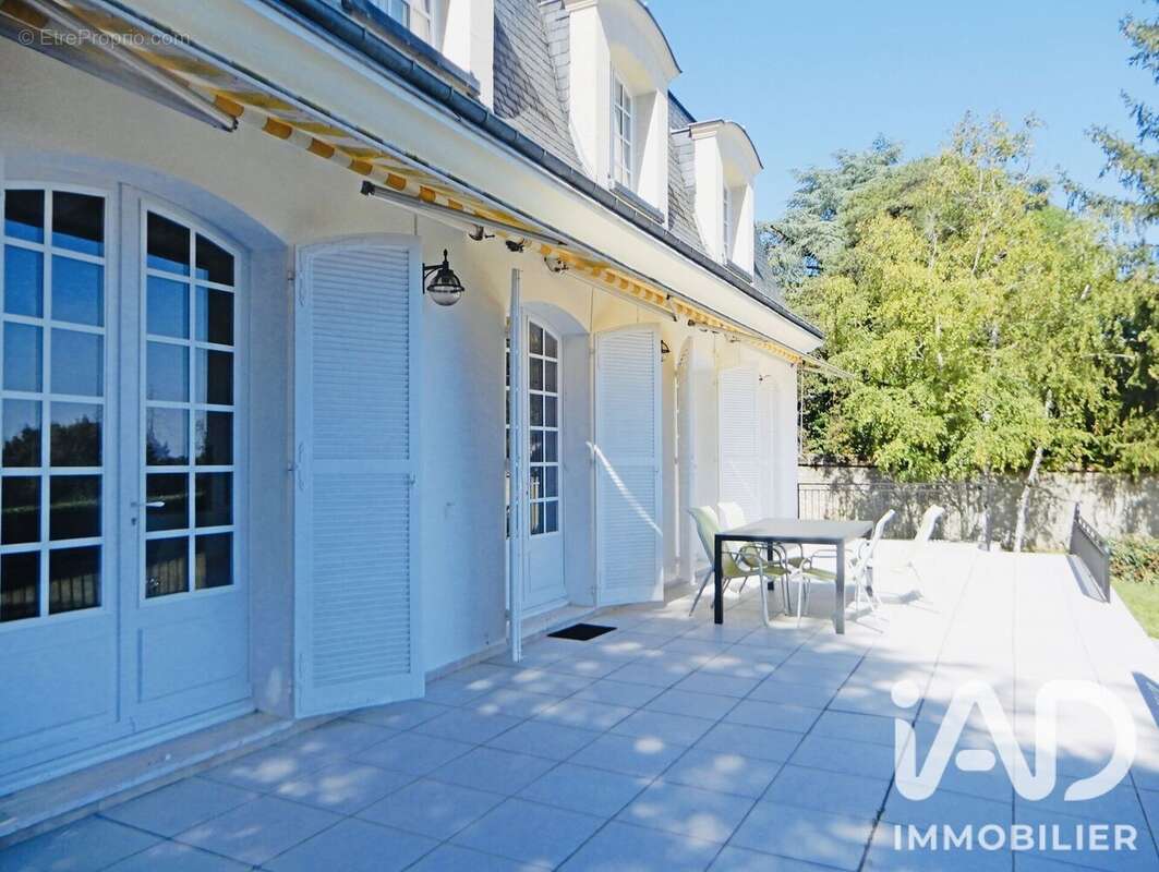 Maison 361 m² à Blois  - photo 2