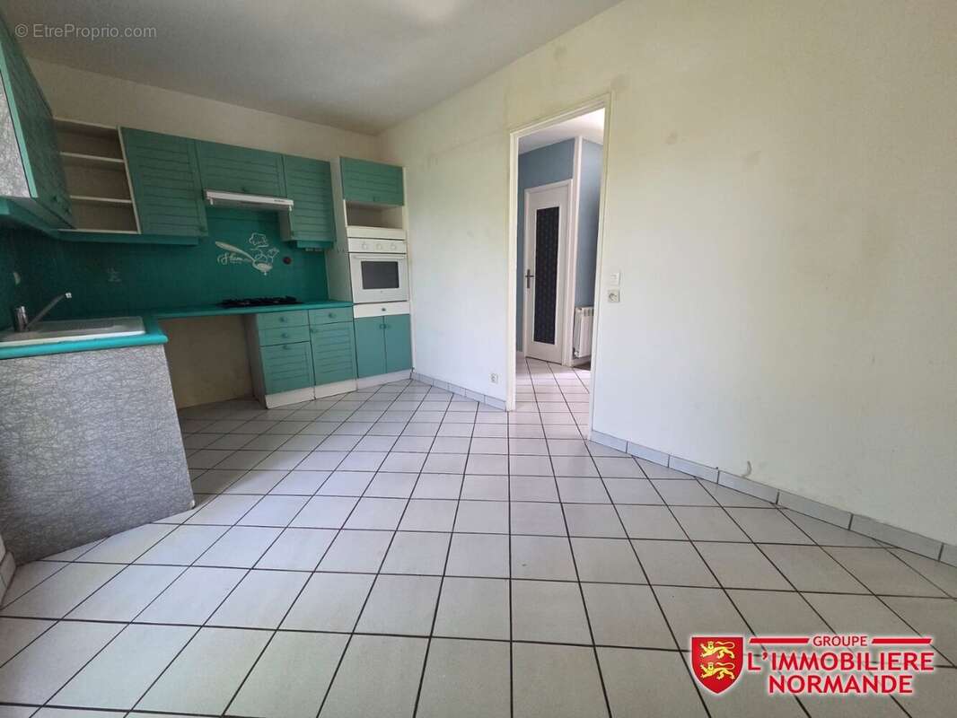 Maison à VAL-DE-REUIL