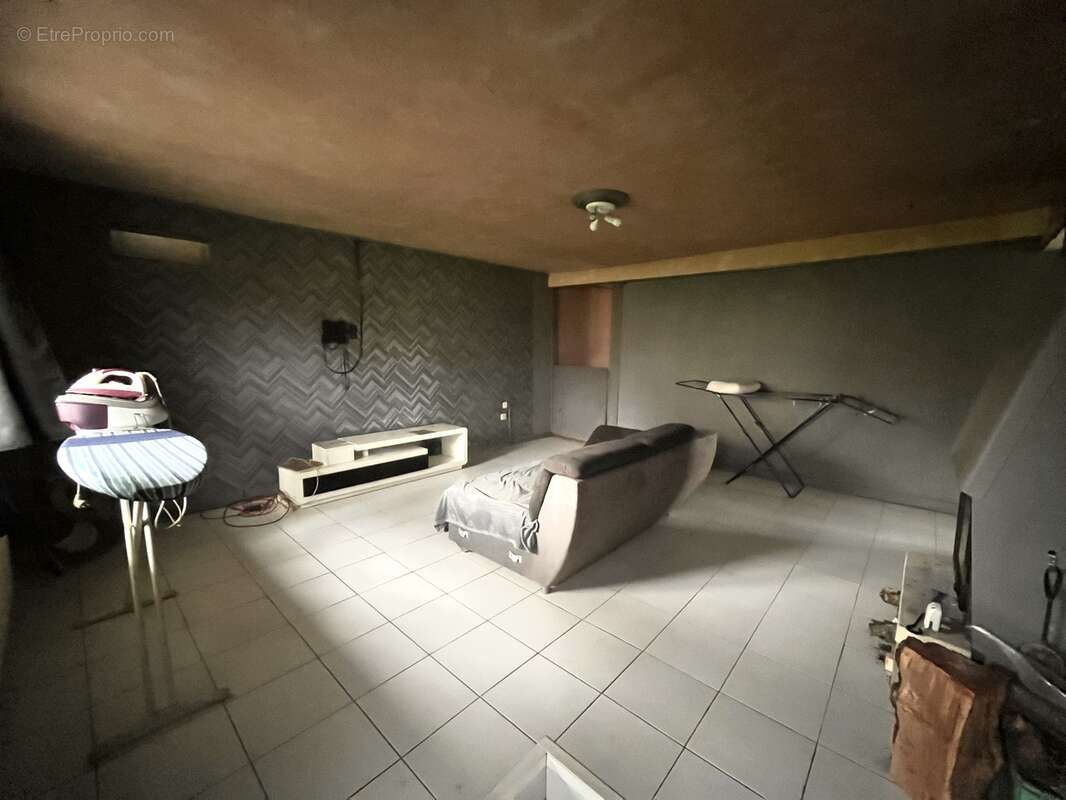 Appartement 219 m² à Chaumont-Porcien  - photo 62