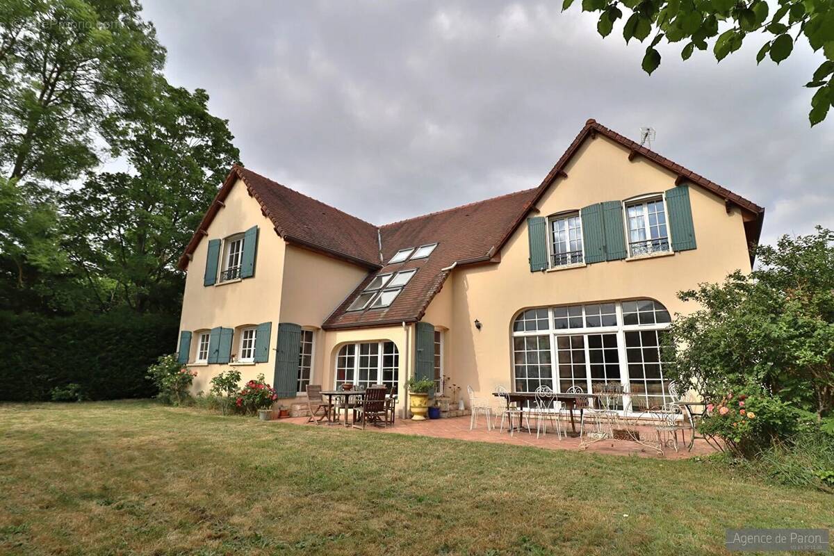 Maison à VERRIERES-LE-BUISSON