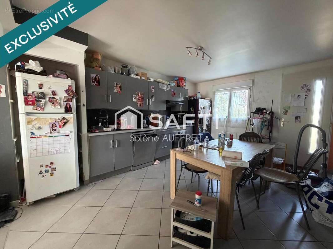 Maison 64 m² à Yvecrique  - photo 2