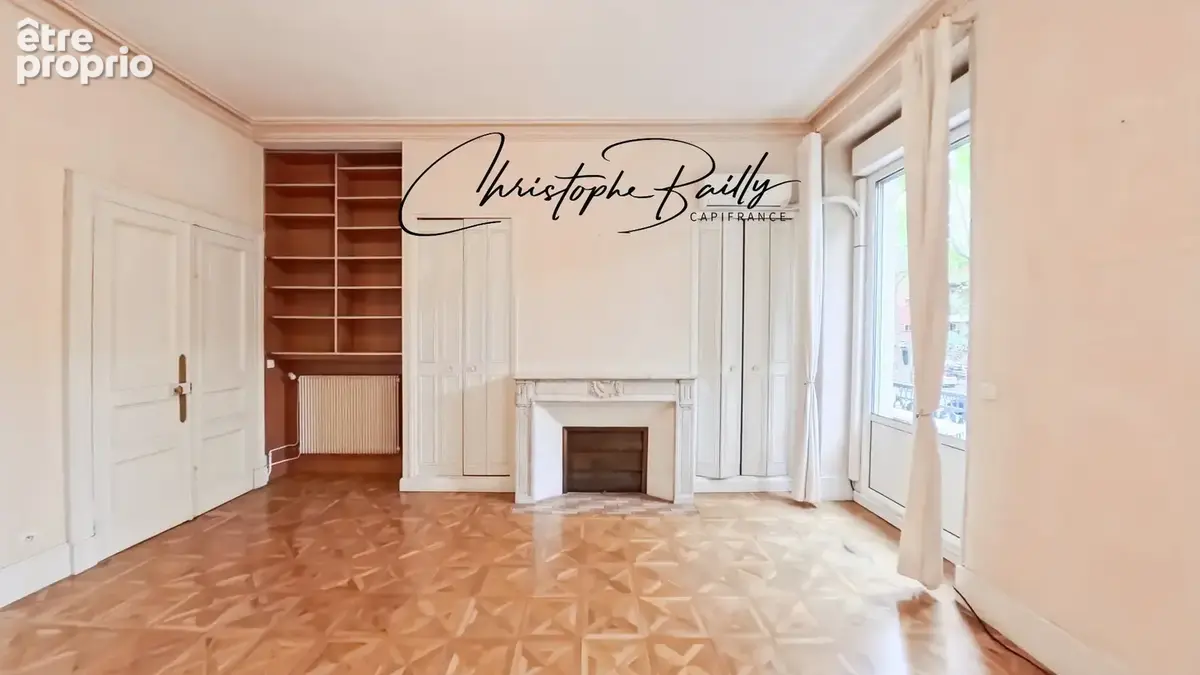 Toulouse Jean-Jaurès, appartement haussmannien familial de 158 m² avec balcon filant et ascenseur - Garage en sus - photo 6