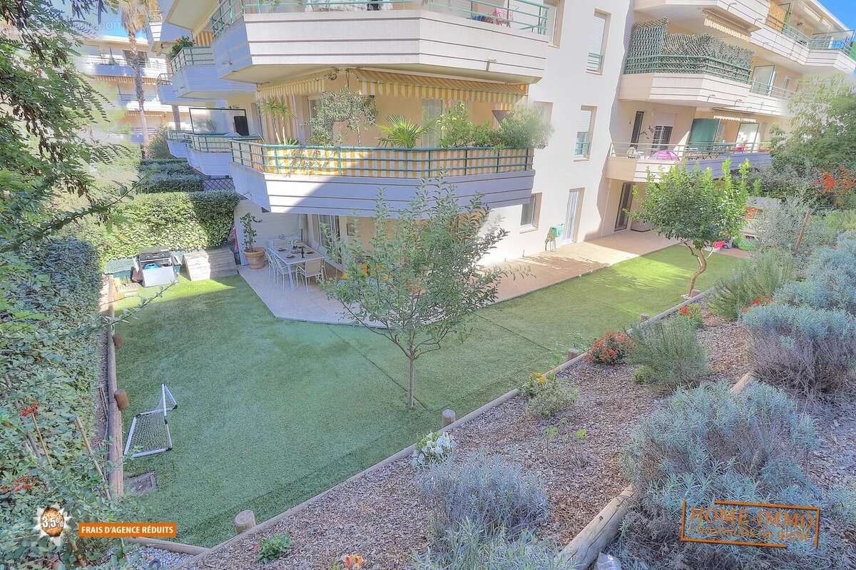 Appartement à VILLENEUVE-LOUBET