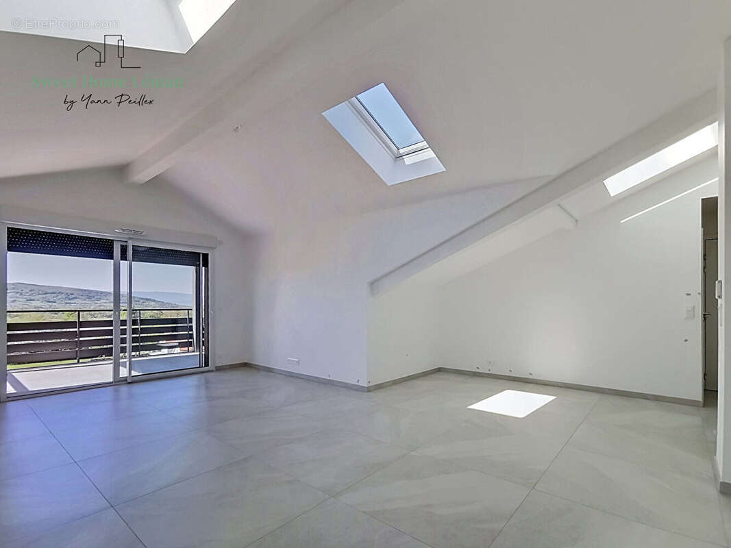 Appartement à BRENTHONNE