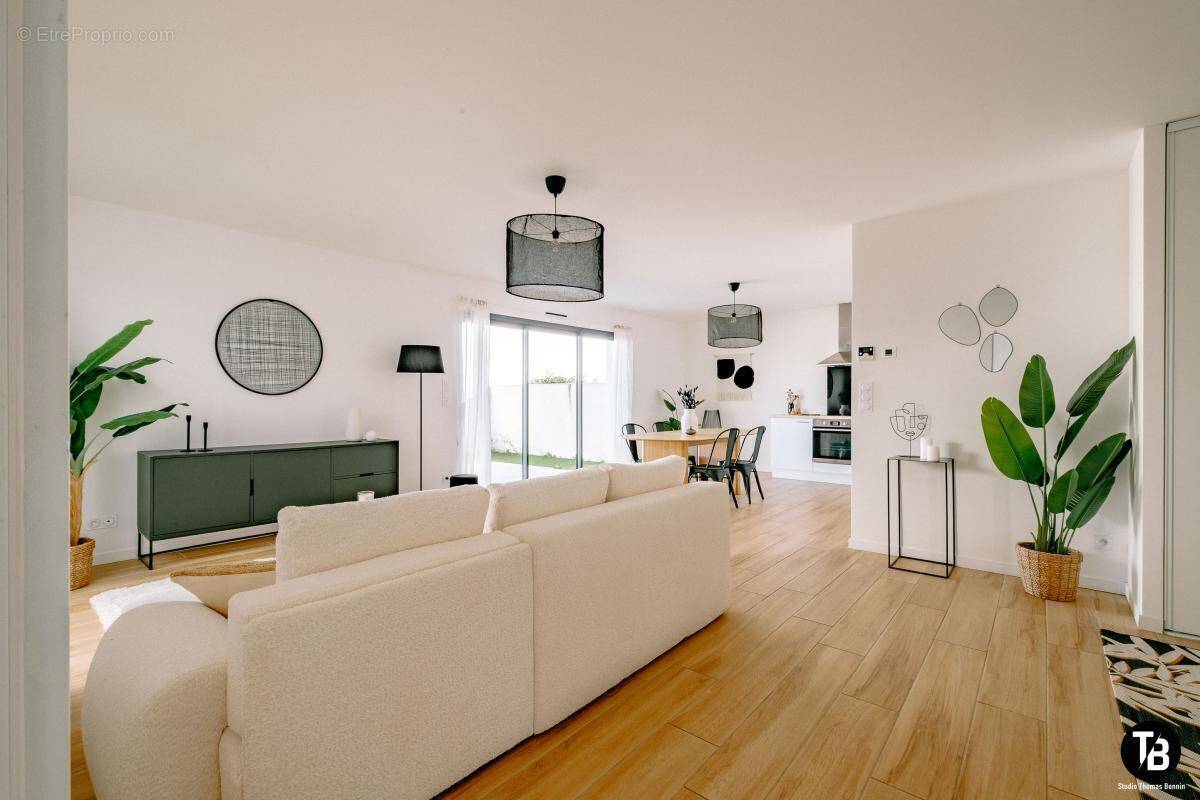 Maison à SAINT-XANDRE